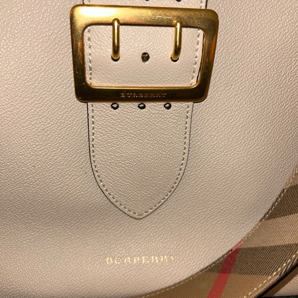 BURBERRY BUCKLE TOTE - Picture 3 of 8